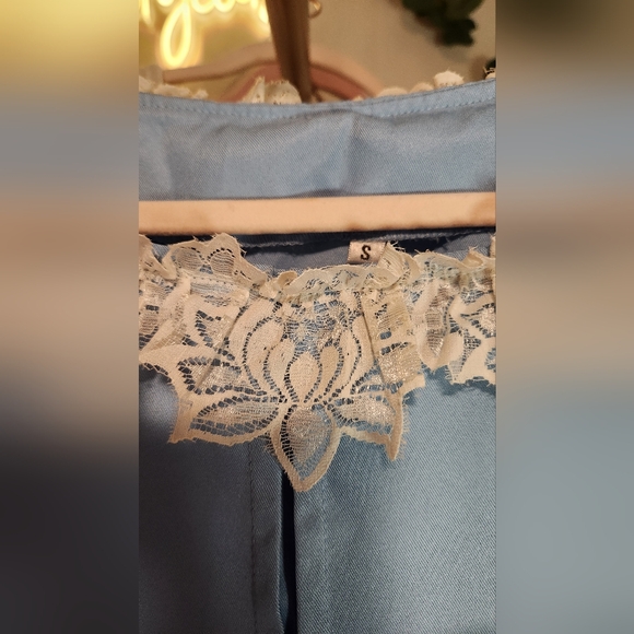 Unbranded Size S Blue Bridgerton Vibes Renaissance Bell Sleeves Gown Lace Trim - Picture 8 of 11